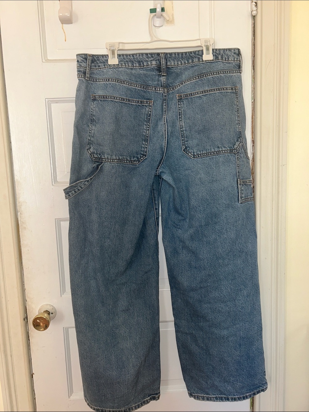 Wide Leg Low Rise Baggy Jeans in Classic Blue - Picture 3 of 6
